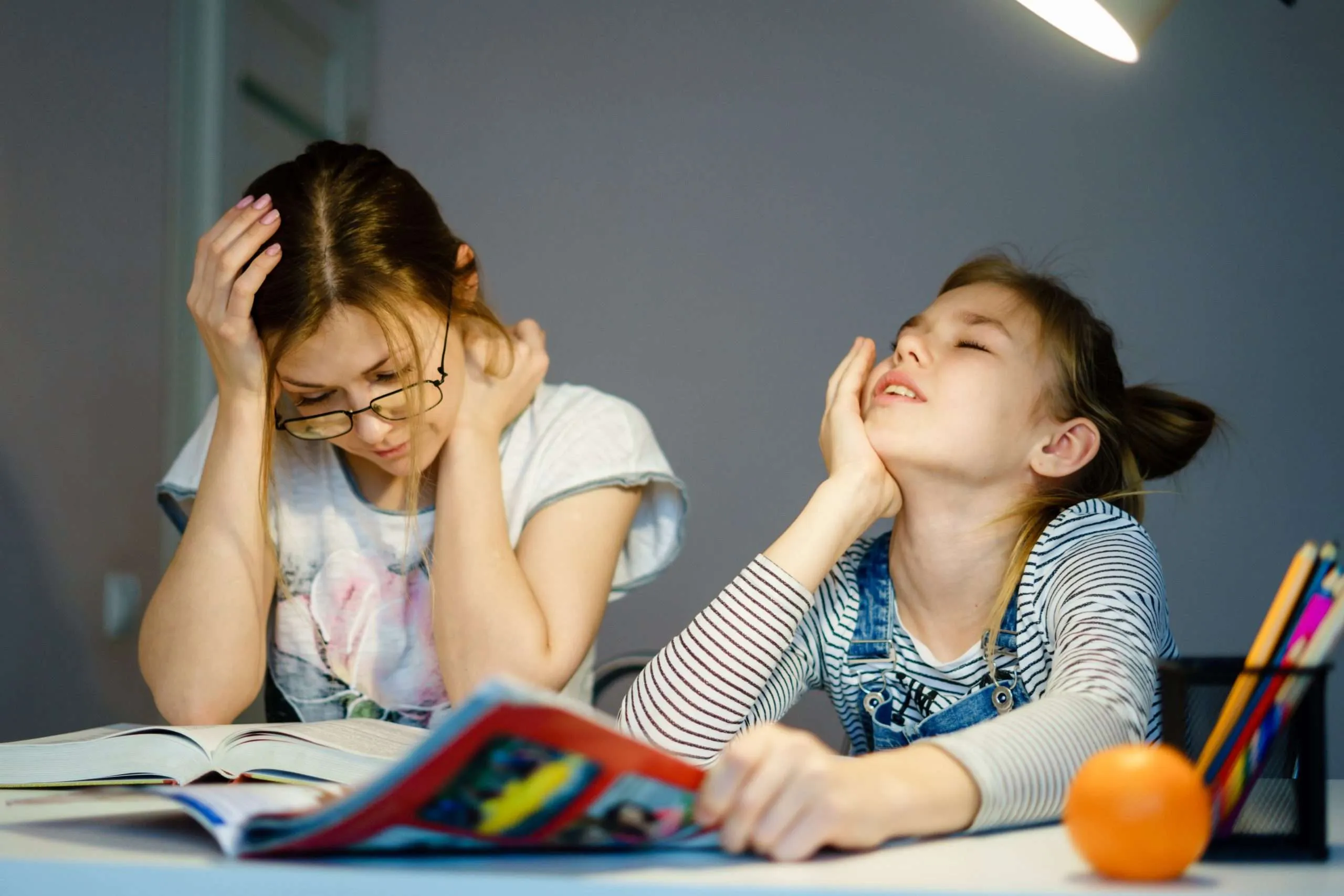Les enfants souffrant de troubles d’apprentissage ont souvent du mal à adapter leurs résultats scolaires à leur véritable potentiel, ce qui rend difficile pour les enseignants, les parents et les pairs de comprendre leur façon unique d’apprendre.